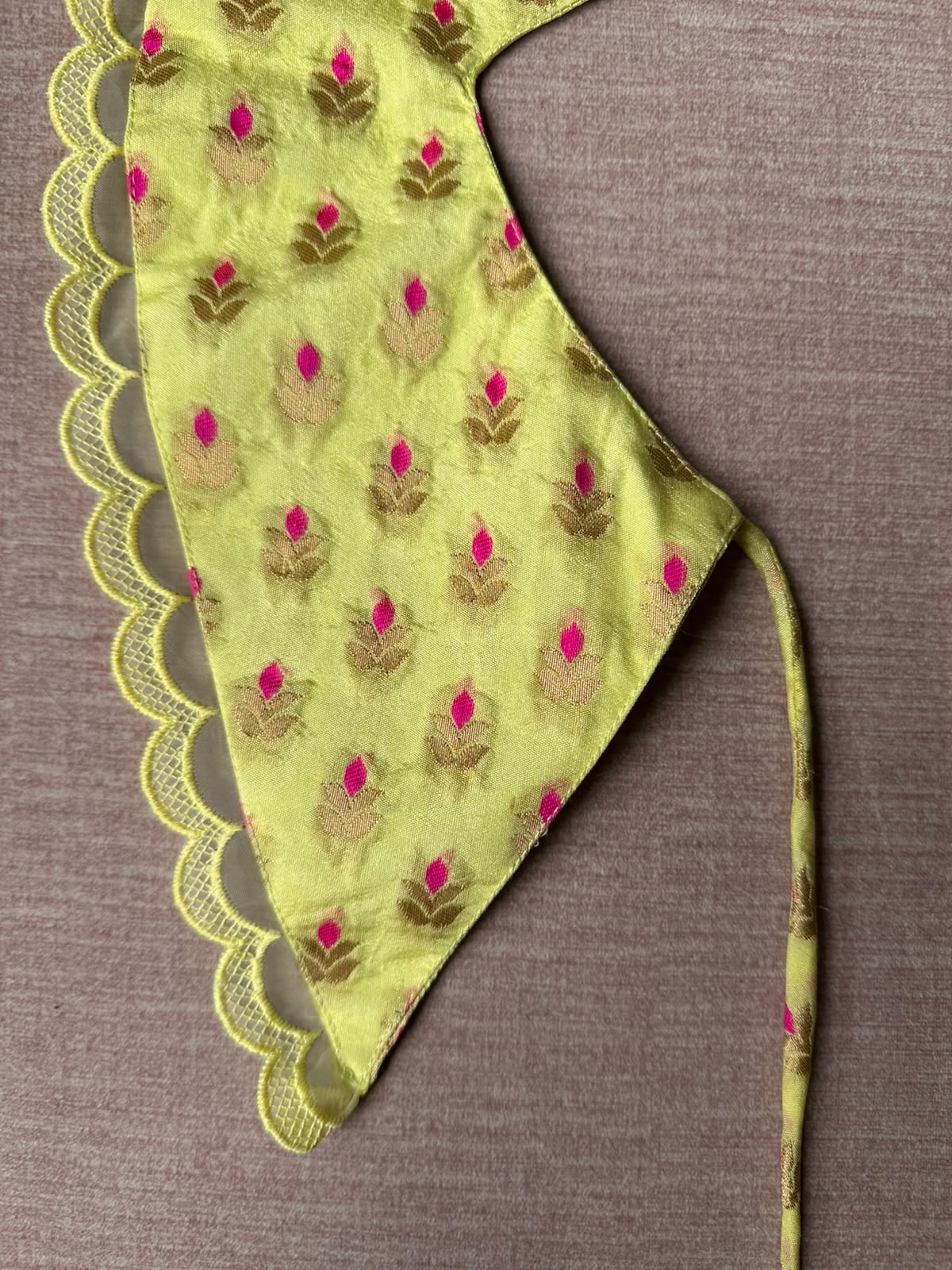 Phool Bazaar Collar